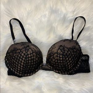 Victoria’s Secret Very Sexy Push-up  Black 34B